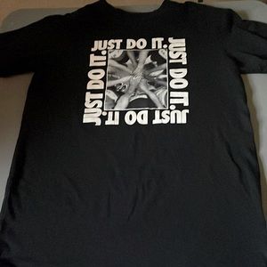 Nike t-shirt